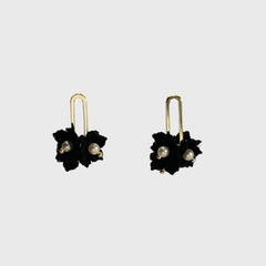 Delicate crochet flower earrings
